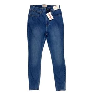 Wrangler highrise skinny jeans